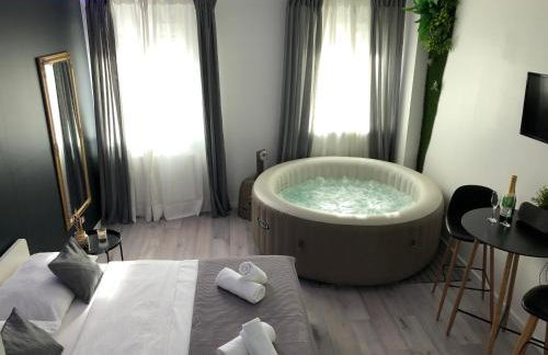 Apartment Zagreb Jacuzzi - Photo 6