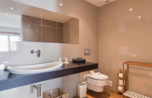 2 Bedroom Belem Wonder by LovelyStay - Photo 22