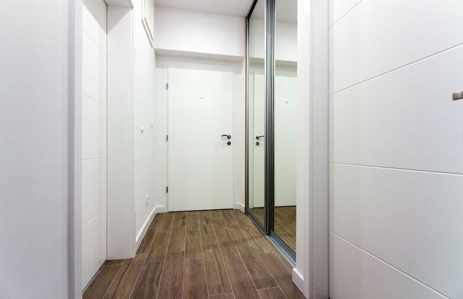 Lugo Apartments - Photo 3