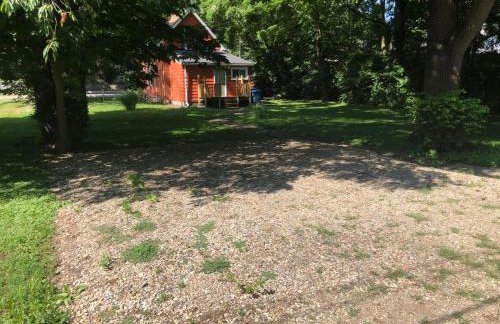 Downtown 2 Bedroom Cottage, Sleeps 6, Walking Distance to Honeywell, Downtown Restaurants, Shopping - Foto 37
