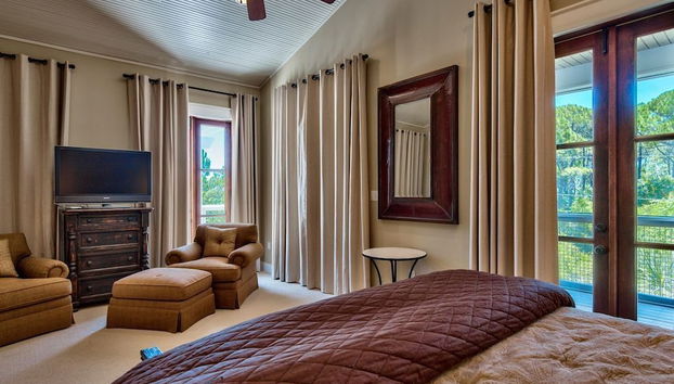 Large Private Pool & Short Walk to Beach! Outdoor Tv!! - Foto 2, Habitación