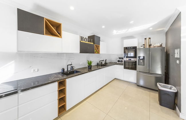 Chateau Gabriel 6 BR Villa w Heated Pool - Foto 16