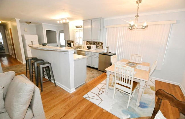 2 Blocks to ND 4 Bedroom 2 Bath Home 1217 - Foto 5