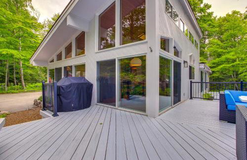 Modern Waterfront Home - 1 Mi to Cave Point Park! - Photo 36