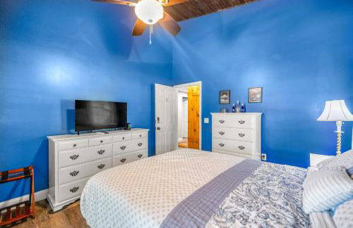 Tranquil Suite with Porch Less Than 2 Mi to Cedar Lakes! - Foto 20