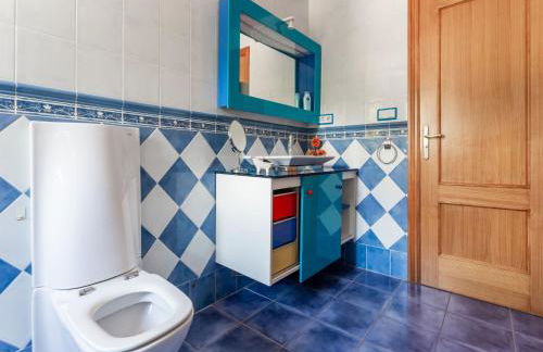 Tranquil Villa Stay in Tolleric - Foto 31