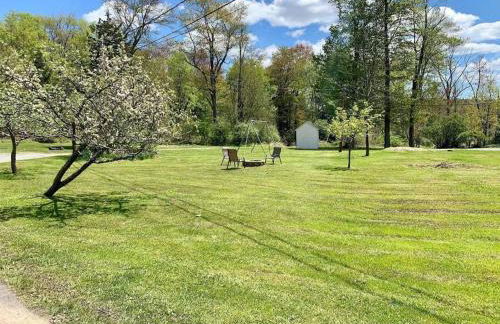 Chic Catskills Getaway Bungalow - Foto 7