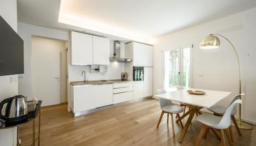 AlleMura Uno - Free WiFi, Private Parking & Air Conditioning - Foto 4, stove