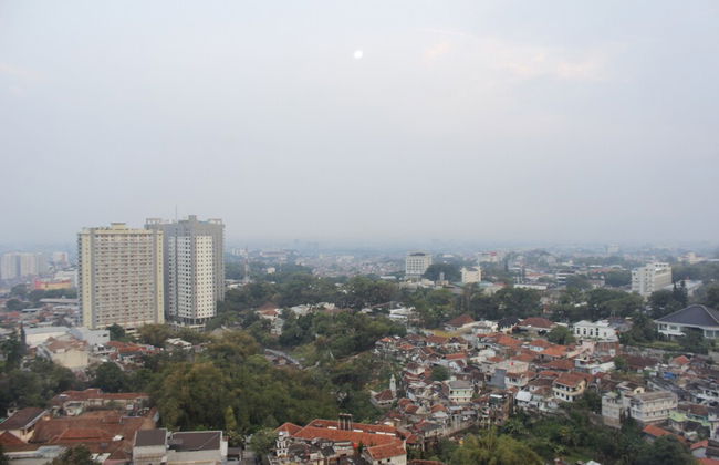 2BR Apartment at Parahyangan Residence with Mountain View - Foto 21