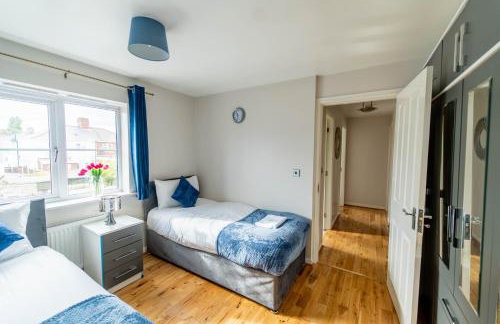 Spacious 6BDR House By Hyped Properties Short Term Rental Agency With Free Parking Bilston - Foto 21