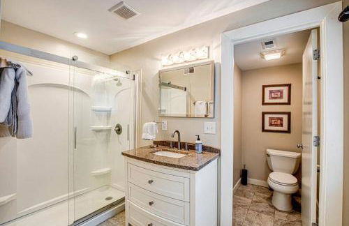 The Frequent Flyer - Photo 12