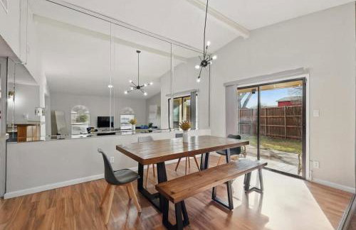 Luxury Retreat in Carrollton - Pool Patio & More - Foto 3