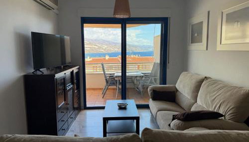 Sunny 2-bedroom apartment with sea view - Foto 2