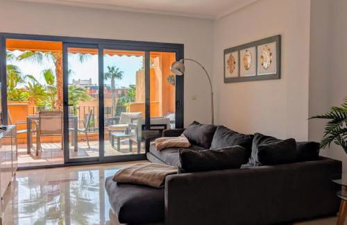 Luxury large 2 bedroom Apartment 10 min walk to Villamartin Plaza - Foto 10