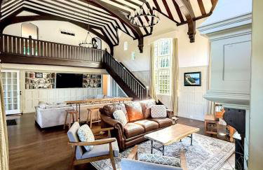 WOW New Spectacular Franconia Home - history - views - fire pit - hot tub - pool - grandeur - MUST SEE - Foto 33