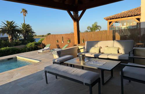 Villa Moana Lagune 4 chambres, 4 salles de bain, piscine privative chauffée à 30 degrés toute l année, balnéo, terrain de pétanque privé, ping-pong - Foto 3