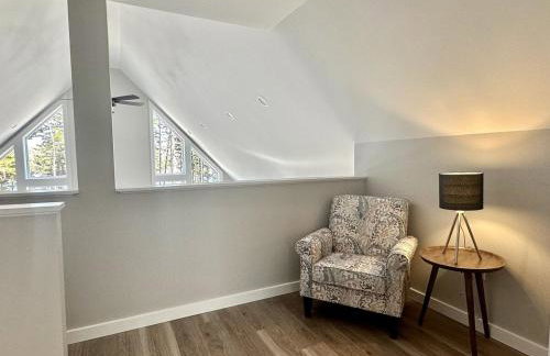 New 2023 Waterfront Home near Acadia with Hot Tub - Foto 37