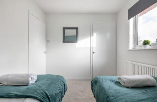 CONTRACTORS, Central MK, Free off street Parking, close to amenities, Managed by Chique Properties Ltd - Foto 23