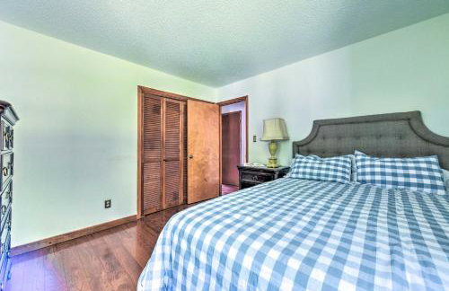 Quaint Lake Norman Home with Boat Dock and Grill! - Foto 23