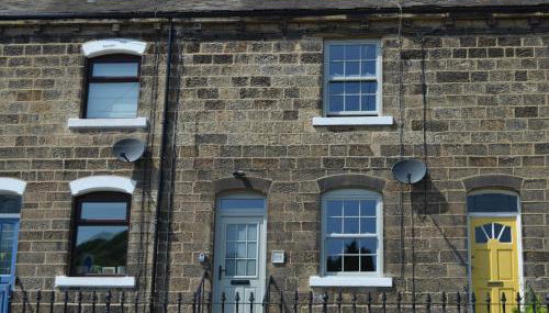 No 4 Embsay - Photo 1