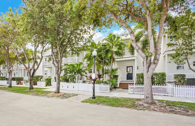 Waterfront Luxury Villa With Sunset Views And Boat Slip 3 Bedroom Townhouse by RedAwning - Foto 43