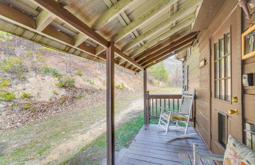 Cabin with Deck and Mountain Views Near Gatlinburg! - Foto 20