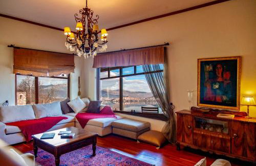 Το σπιτι της Ελευθερίας και της Σοφίας - Foto 1