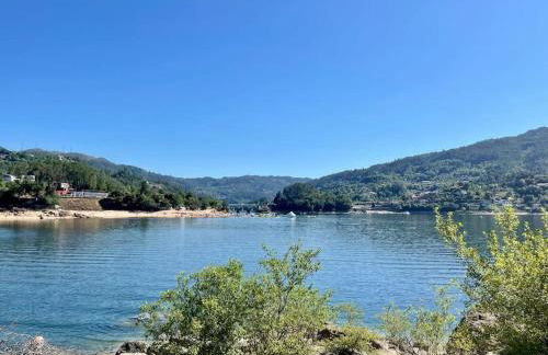 Cottage da Minha Terra 1890 près d'un lac - Foto 48