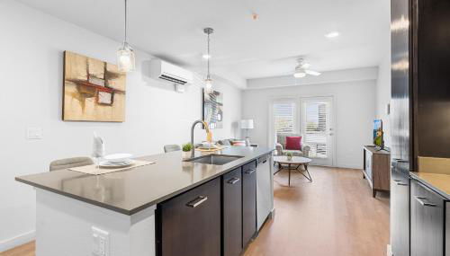 Luxury Home W Pool & Gym Mins To Baylor Hospital - Foto 4