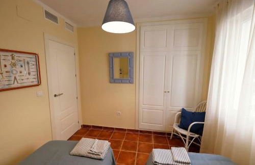 At the center & very close to the Paseo beach, with double garage, renovated and fully equipped apartment - Photo 40