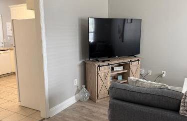 Beach Days, Nightlife Nights, East End of PCB - Foto 18