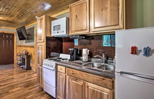 Silver Creek Cabin with Hiking Less Than 1 Mi to Town! - Foto 2