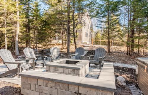 The Hangout Haven - Theater, Hot tub, Pickleball, Ping pong, Firepit - Foto 72