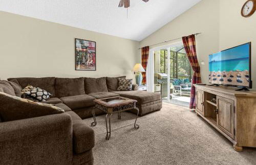 1061 Lake Berkley 4 Bed with Pool&Spa - Foto 27