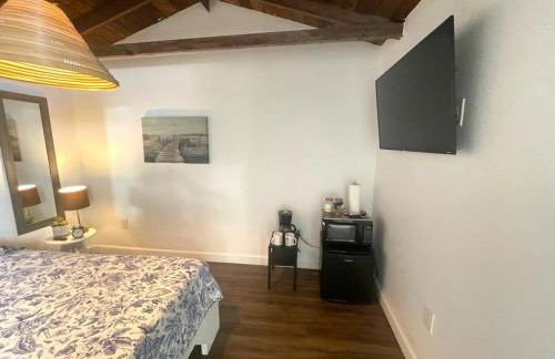 Private Studio Cabin steps from Calle 8 - Foto 60