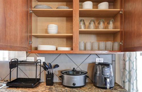 Hot Tub Retreat Games BBQ Air Hockey Swing Set - Foto 20