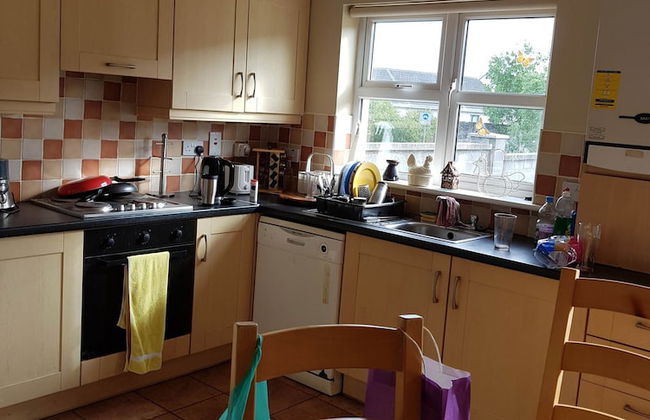 Stunning 6 Bed House With Private Garden in Galway - Foto 11