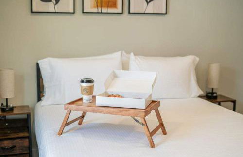 Jefferson & Grounds 3BR Steps from HWS and Hot Tub - Foto 6