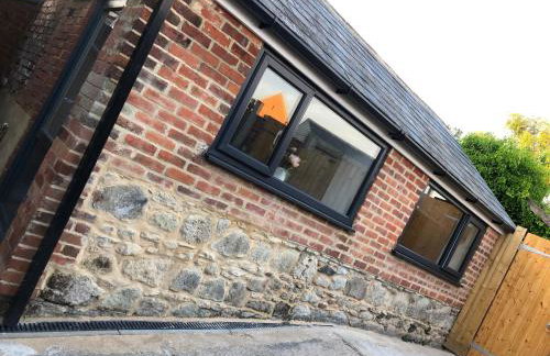 Exclusive Modern decorated 1 Bedroom Detached Studio - Foto 1
