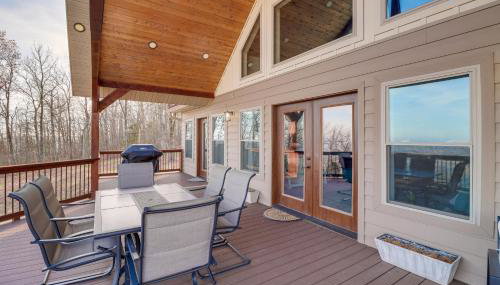 Spacious Harrison Vacation Rental with Deck and Views! - Foto 2