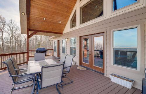 Spacious Harrison Vacation Rental with Deck and Views! - Foto 2