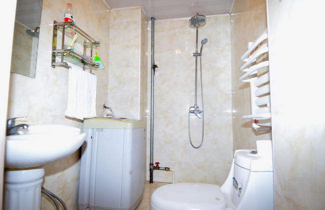 Lan Zhou Long Yue Moon Pool - Photo 6