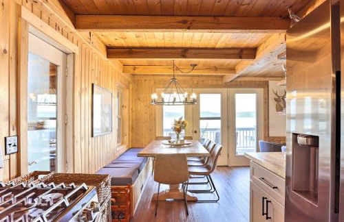 Updated Glen Arbor Cottage on Lake Dock and Mooring - Foto 8