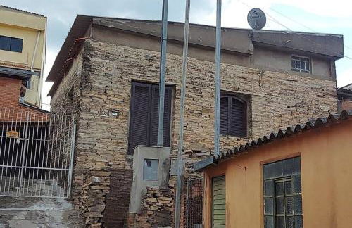 Casa inteira no centro de São Thomé das letras - Foto 5