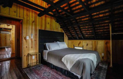 Charming 2BR with Fire Pit on Farm - 10 Min to Wharf - Foto 23