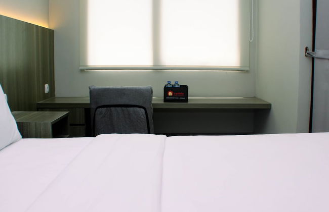 Comfy Studio Apartment at LRT City Jatibening - Photo 1