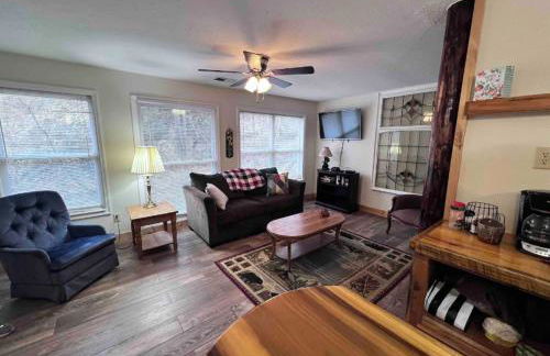 Moonshine Creek Too - Foto 6