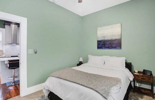 Prime location very close to downtown! - Photo 47