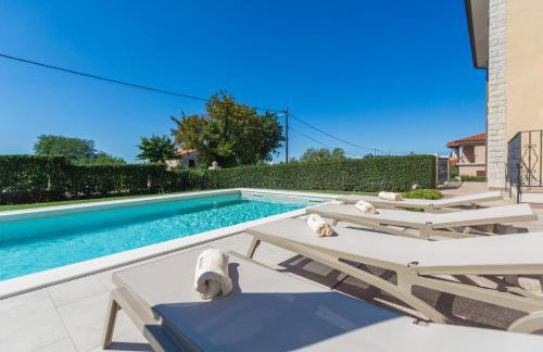 Apartment Mihael with pool and beautiful garden - Foto 27