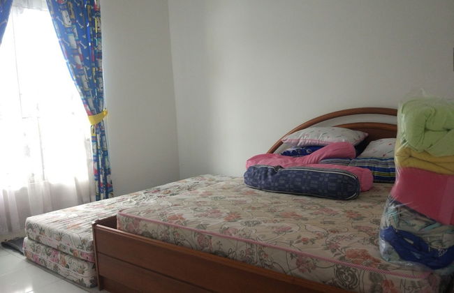 Villa Abdi Cipanas with Swimming Pool - Foto 3